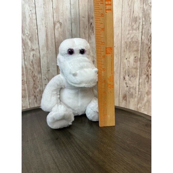 The Petting Zoo 2015 White Crocodile Plush Stuffed Animal Toy - Picture 11 of 11
